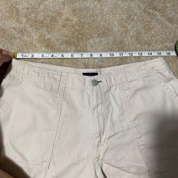 Tommy Hilfiger Khaki Shorts 11 - Picture 7 of 9